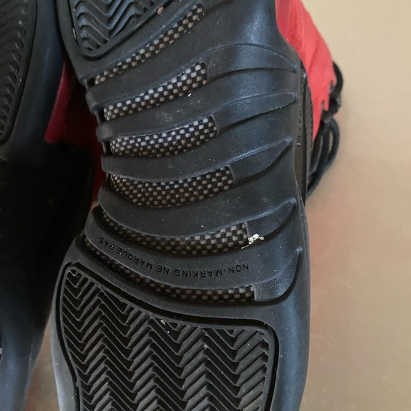 Jordan’s Boys size 6.5 Retro 12 - Picture 10 of 11